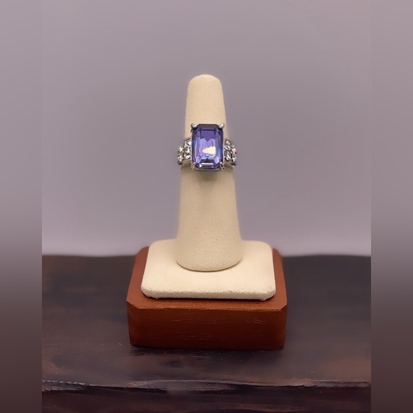 Stunning Simulated Tanzanite in Stainless Steel Setting - Picture 10 of 13